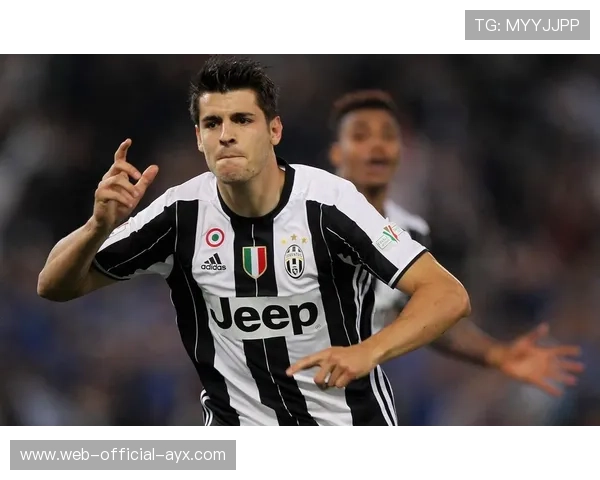 尤文图斯反击中，莫拉塔倒三角回做一蹴而就